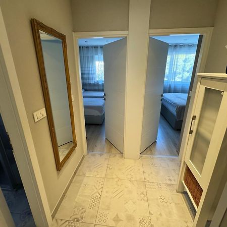 Apartment Astra With Private Parking Сплит Екстериор снимка