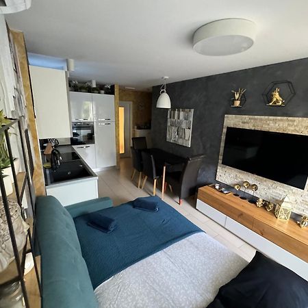 Apartment Astra With Private Parking Сплит Екстериор снимка